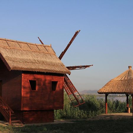Puflene Resort Murighiol Exterior photo