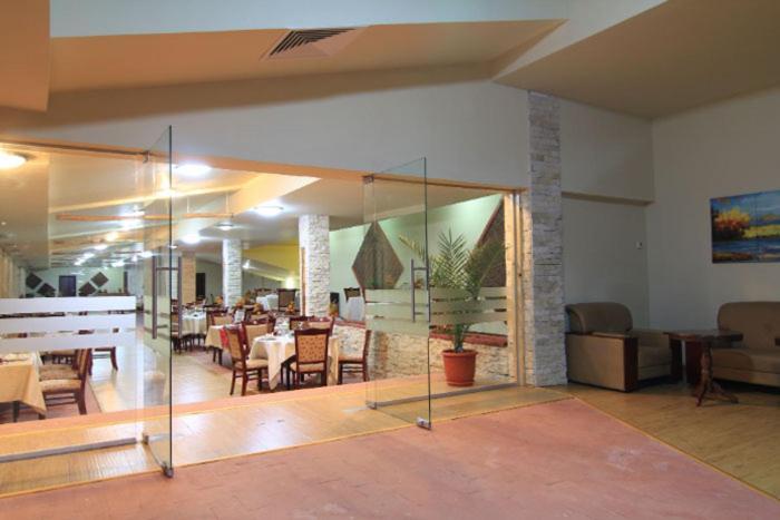 Puflene Resort Murighiol Exterior photo