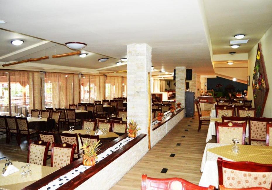 Puflene Resort Murighiol Exterior photo
