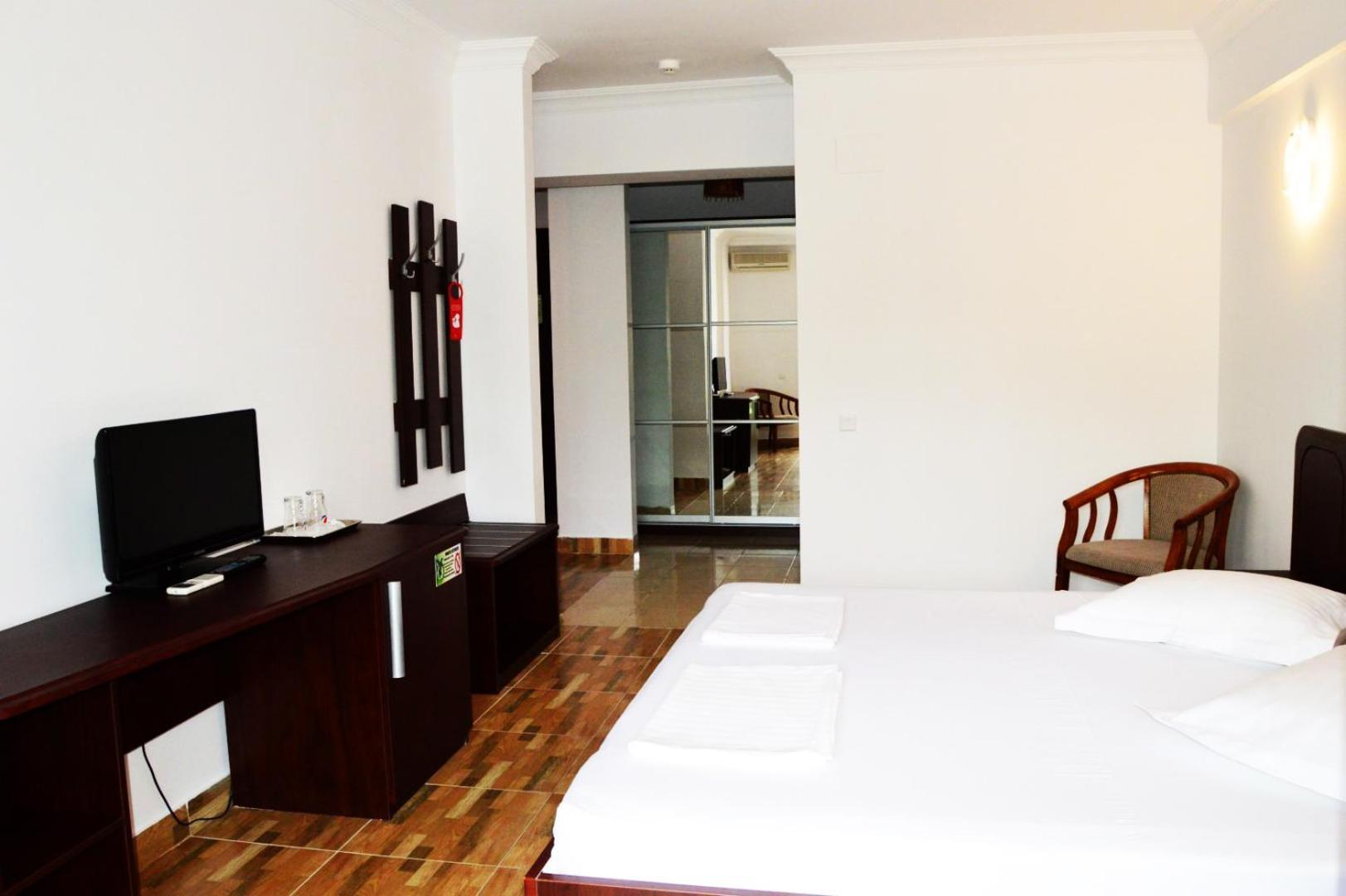Puflene Resort Murighiol Exterior photo
